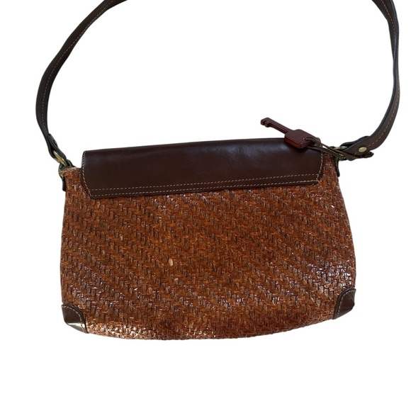 Fossil Brown Leather Woven Shoulder Bag Purse Boho Key Charm 90's Y2K Vintage - Picture 3 of 8